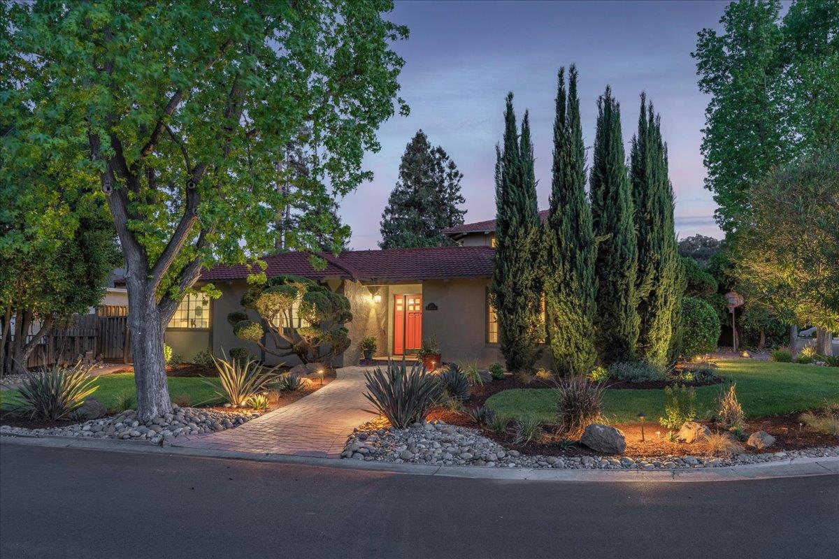 272 Belblossom Way