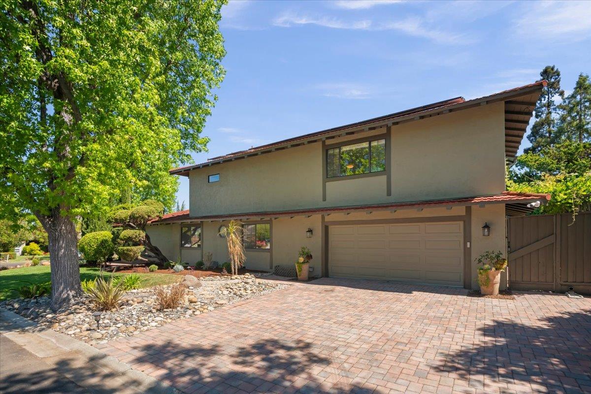 272 Belblossom Way