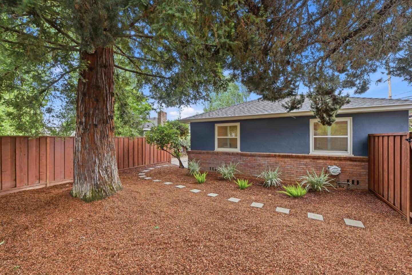 944 Malone Road