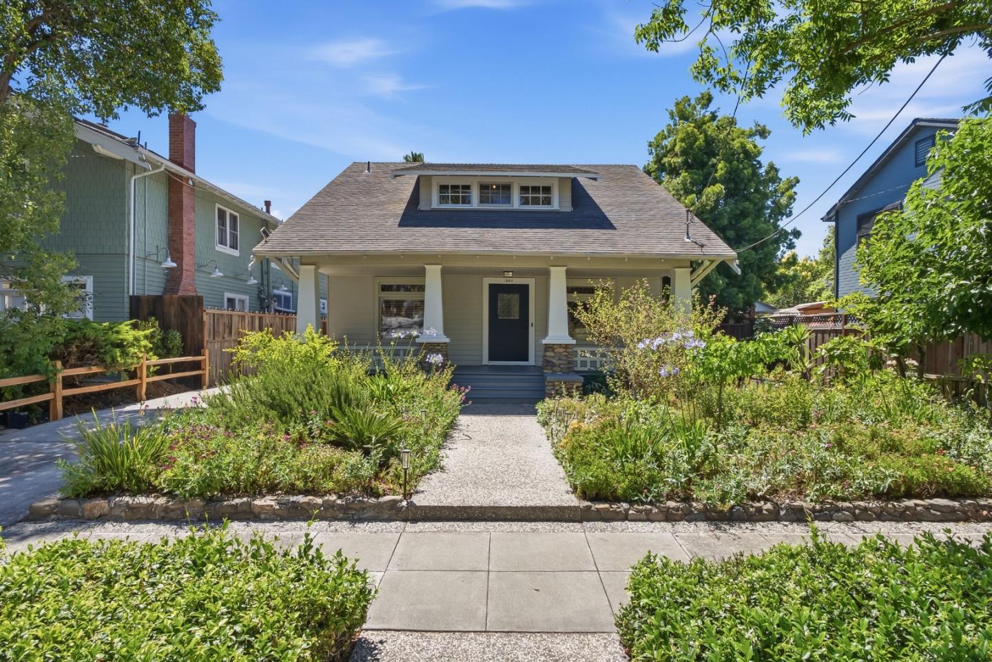 1364 Randol AVE