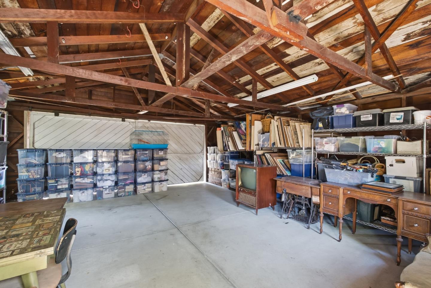 1364 Randol AVE