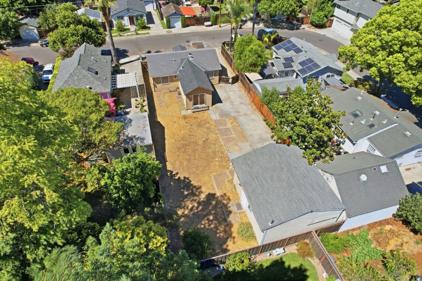 512 Fisk AVE