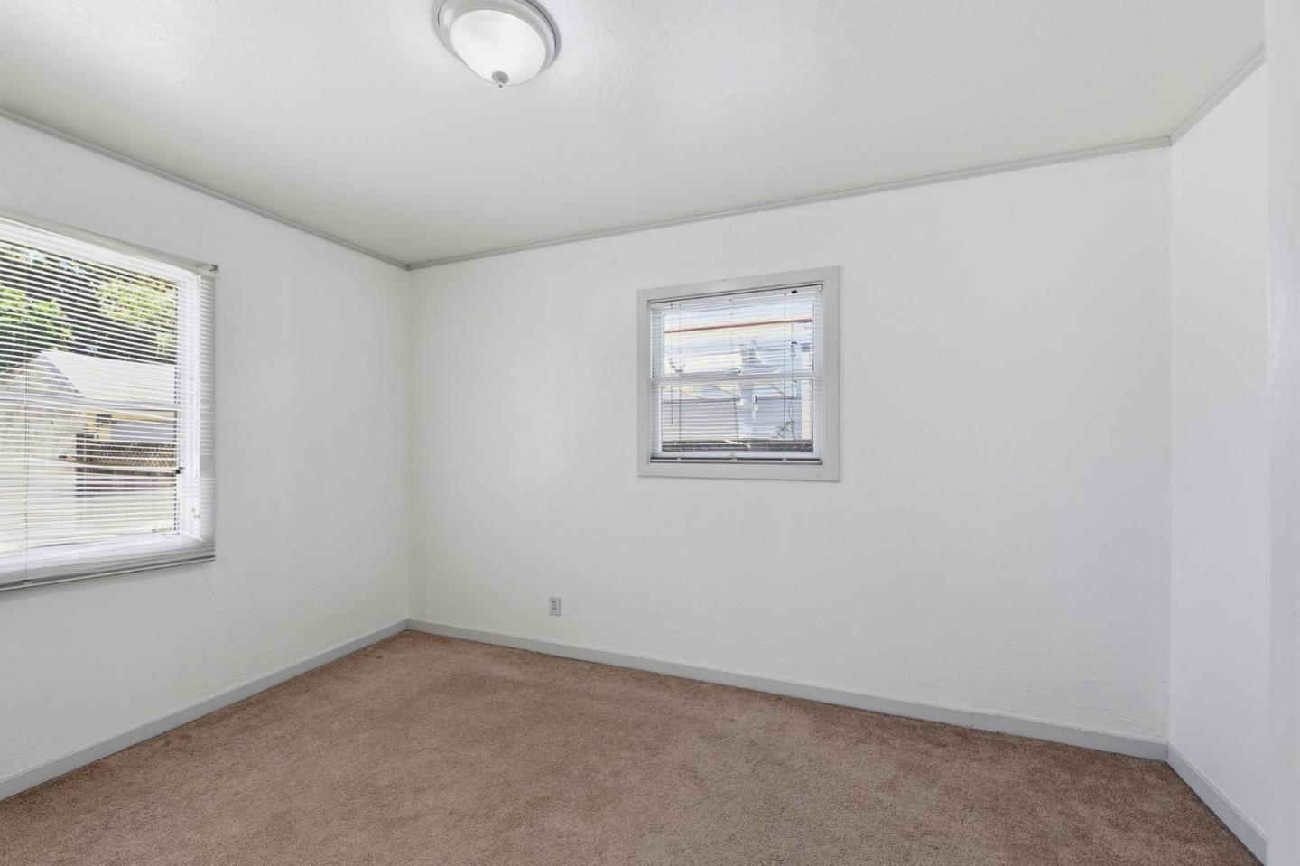 512 Fisk AVE
