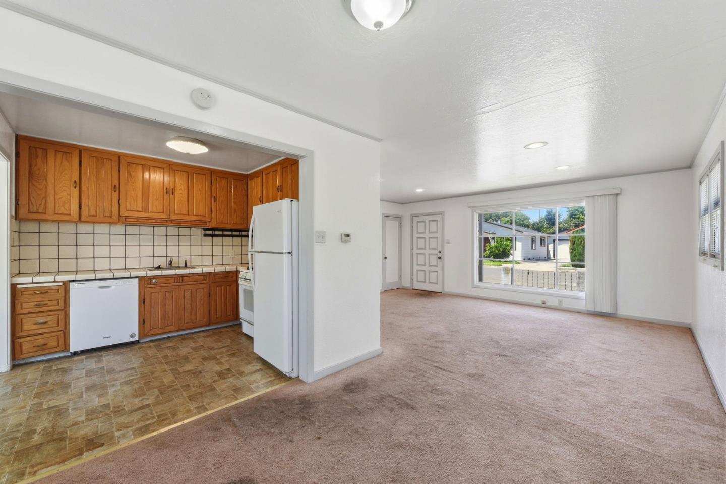 512 Fisk AVE