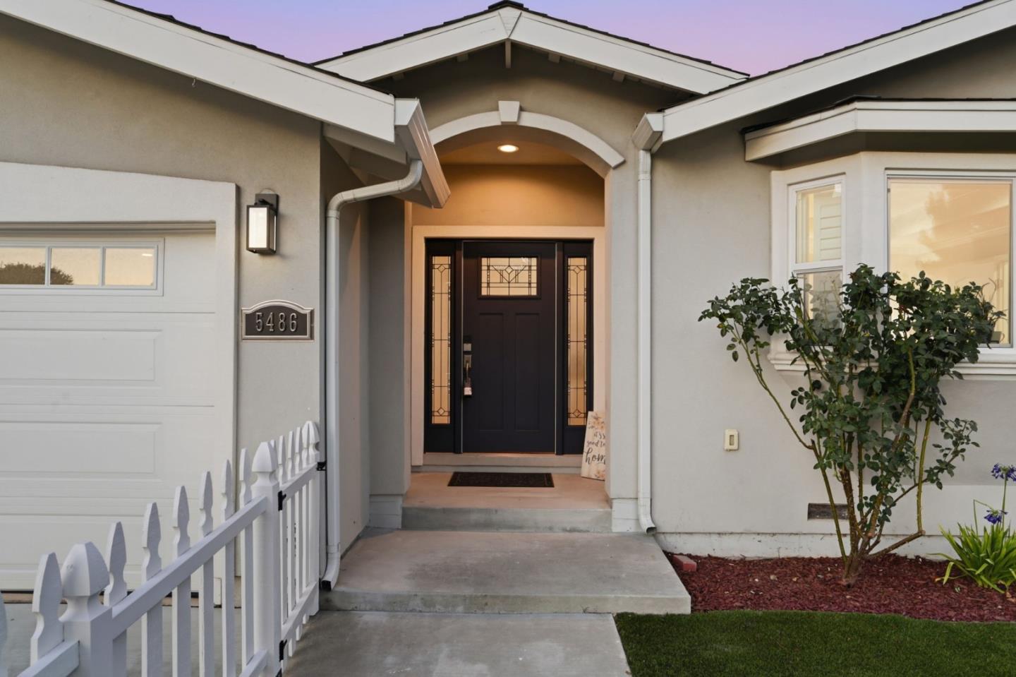 5486 Sharon LN