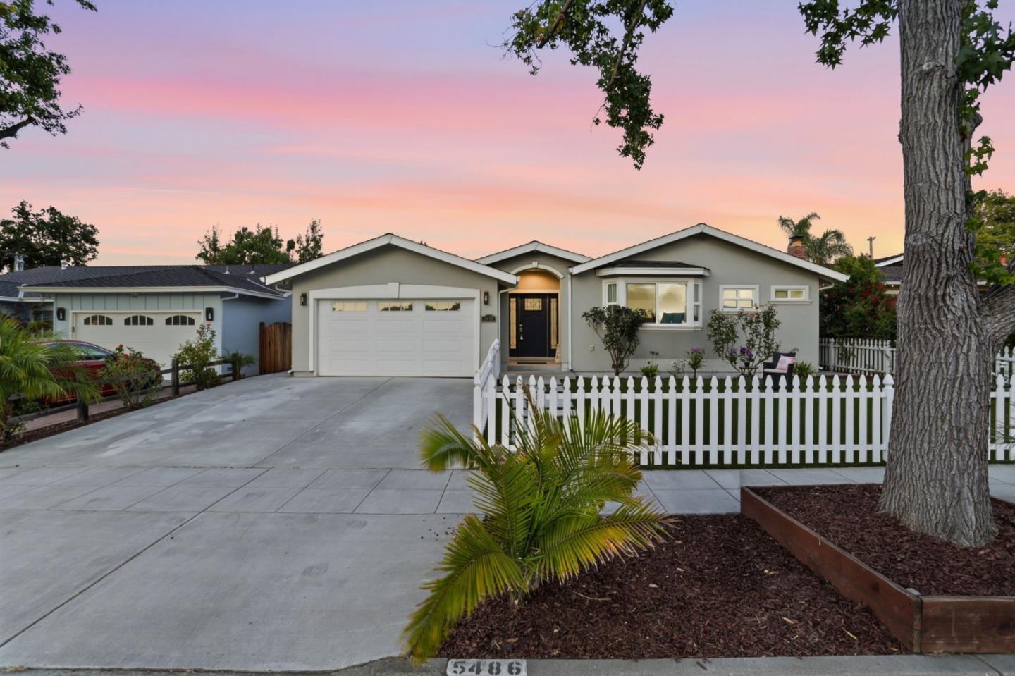 5486 Sharon LN