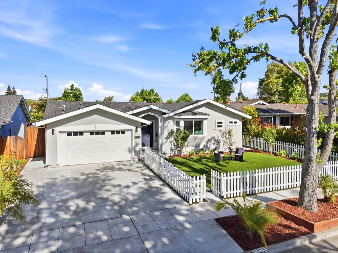 5486 Sharon LN