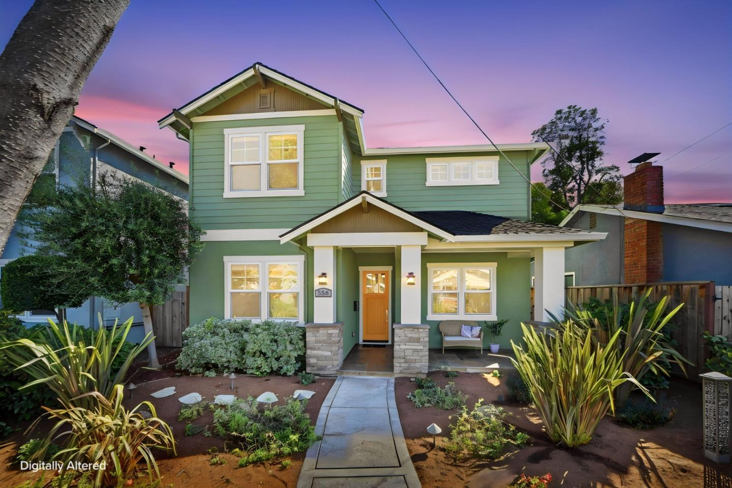 558 Coe AVE