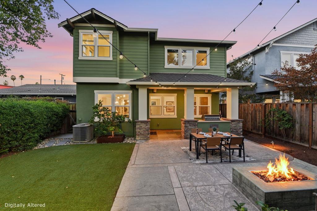558 Coe AVE