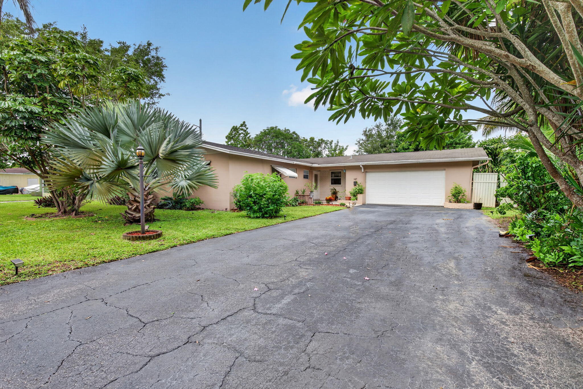 167 NW 49th Avenue Plantation Fl Us 33317 B26083722