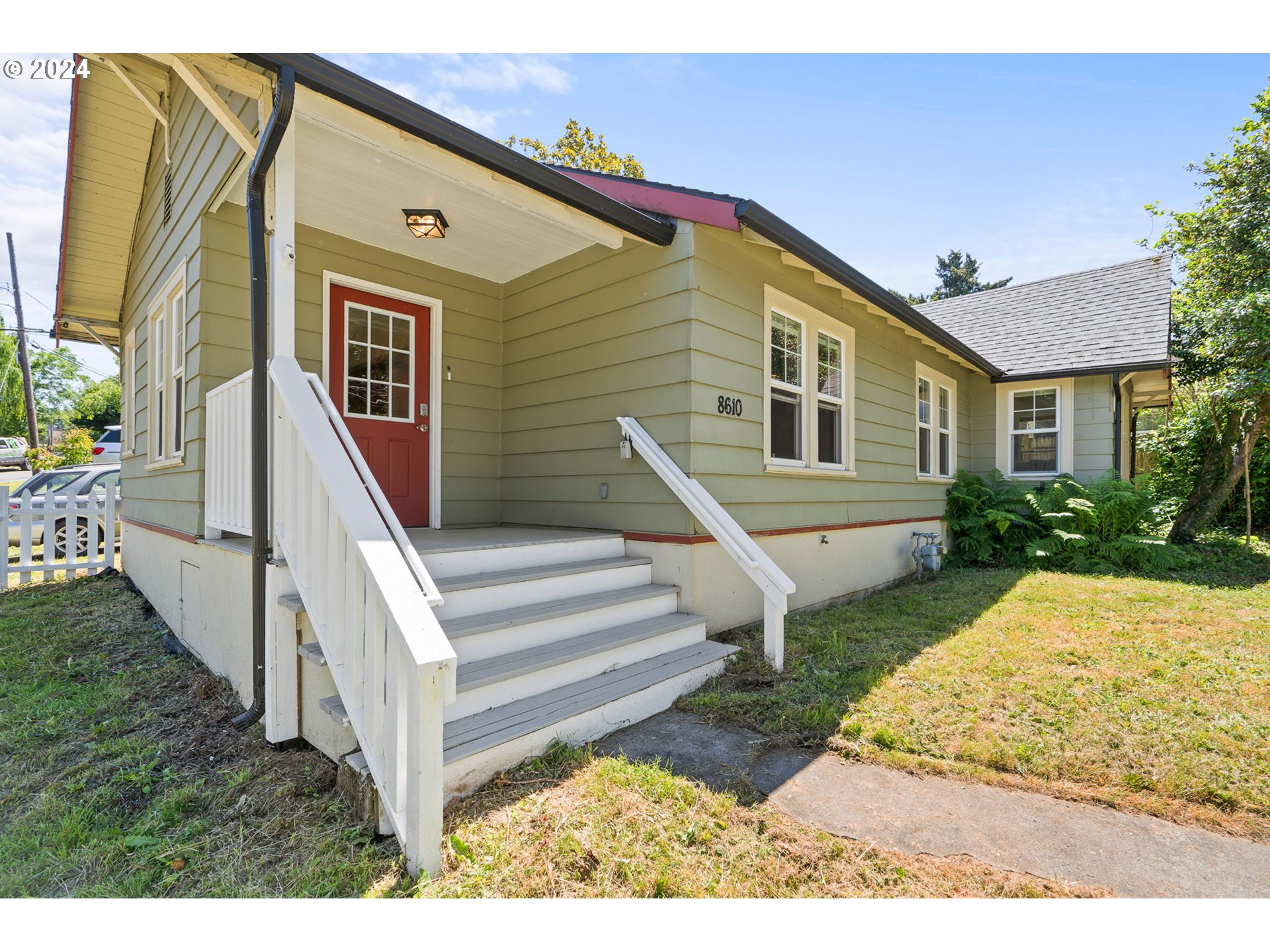 8610 SE 28TH AVE