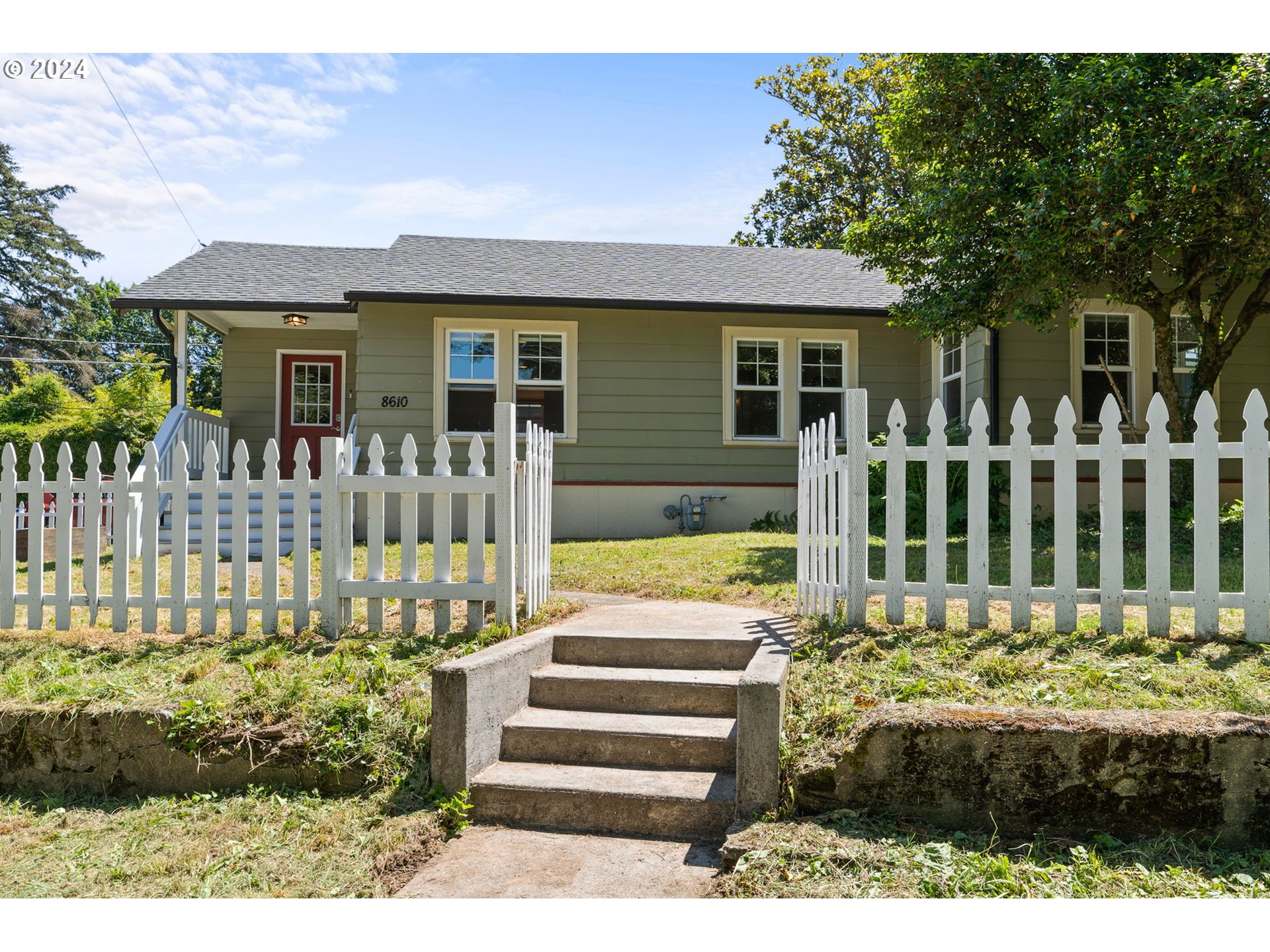 8610 SE 28TH AVE