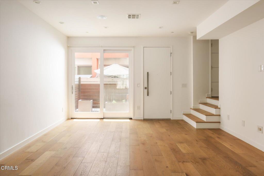 1015 Figueroa Terrace 19