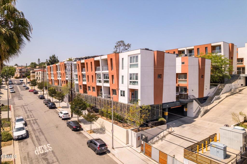 1015 Figueroa Terrace 19