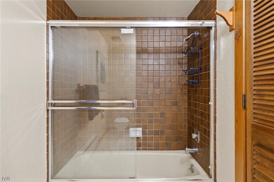 929 Northwood Boulevard 66