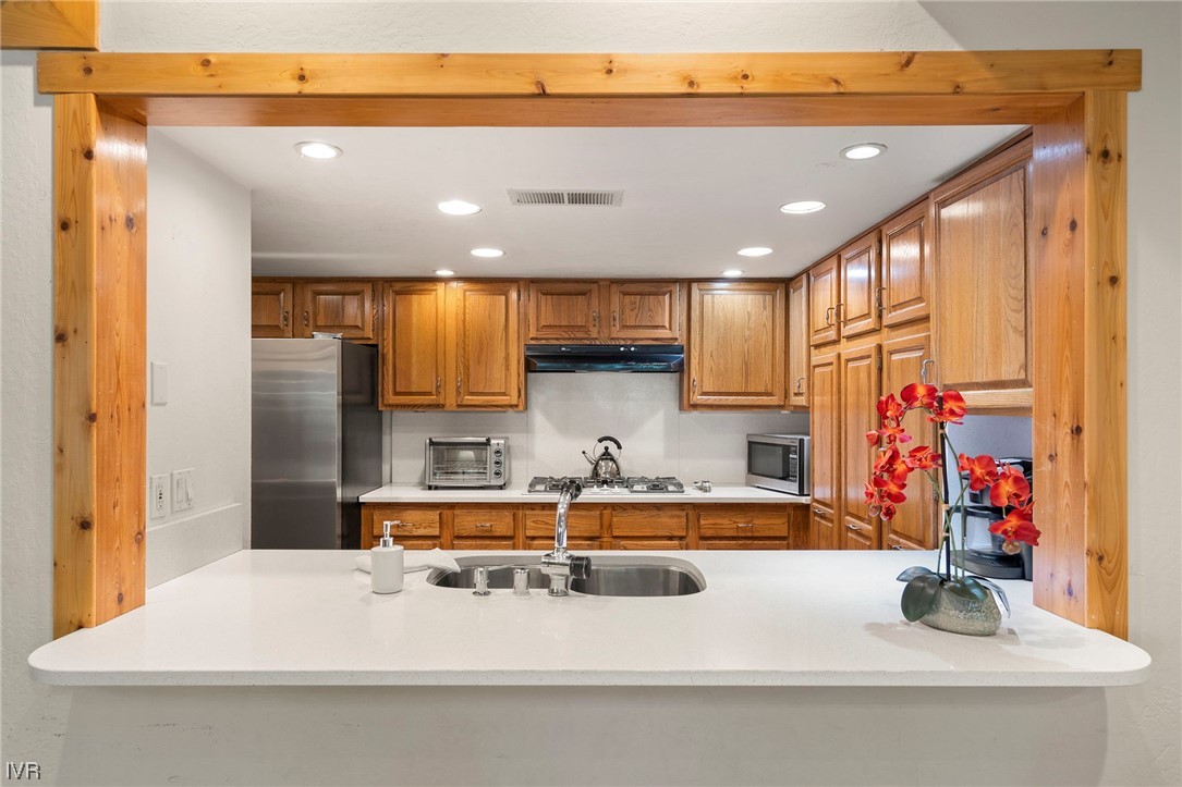 929 Northwood Boulevard 66