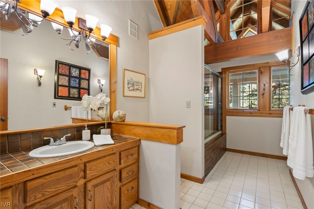 929 Northwood Boulevard 66