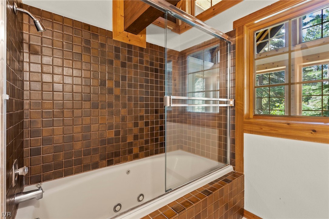 929 Northwood Boulevard 66