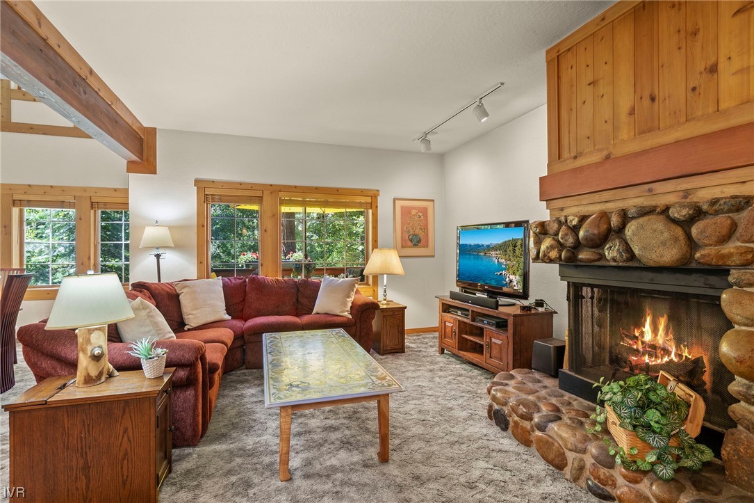 929 Northwood Boulevard 66