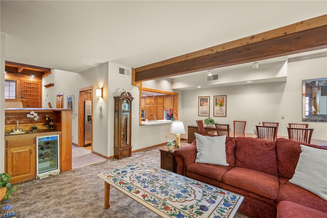 929 Northwood Boulevard 66