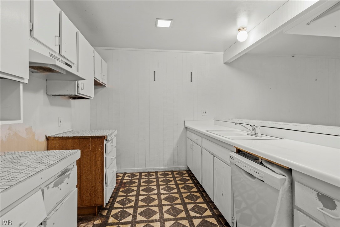 759 Mays Boulevard 23