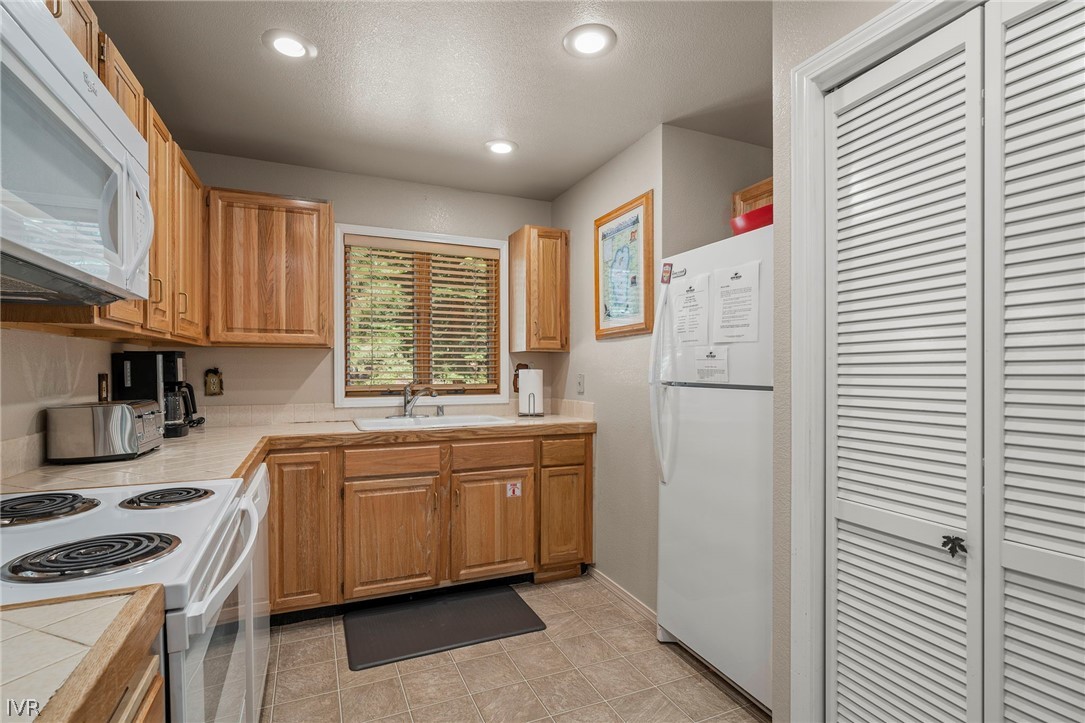 931 Incline Way Way 251