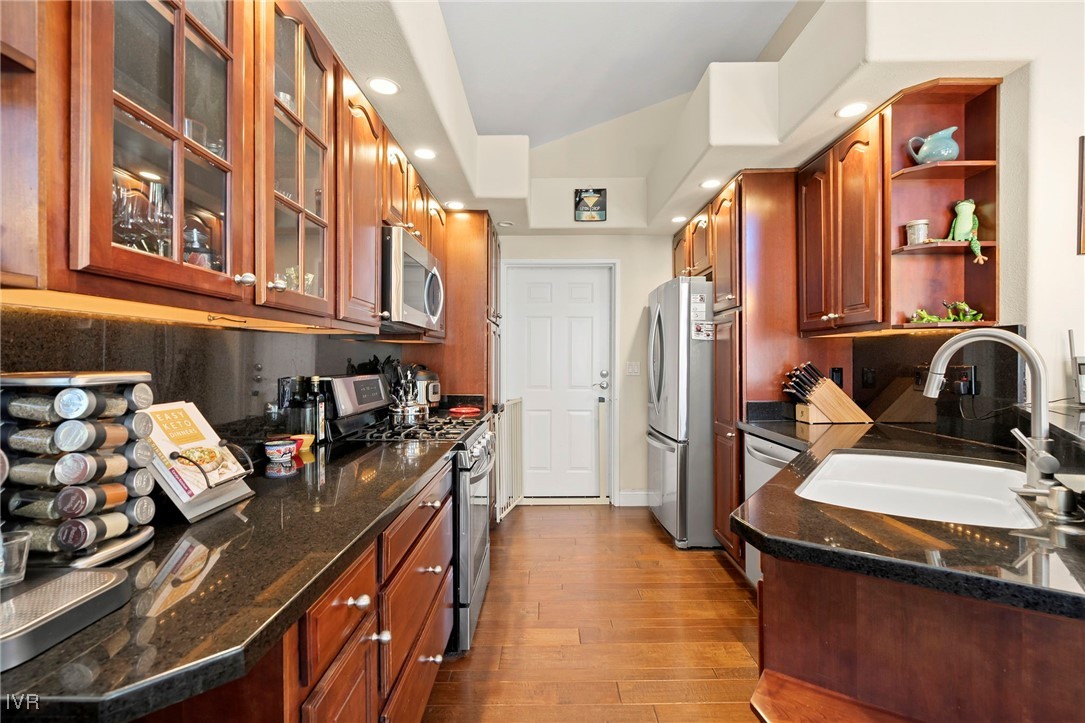 400 Fairview Boulevard 155