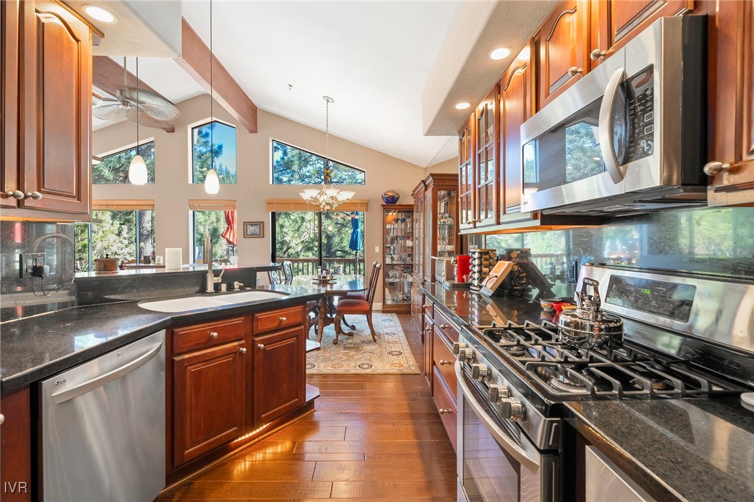 400 Fairview Boulevard 155