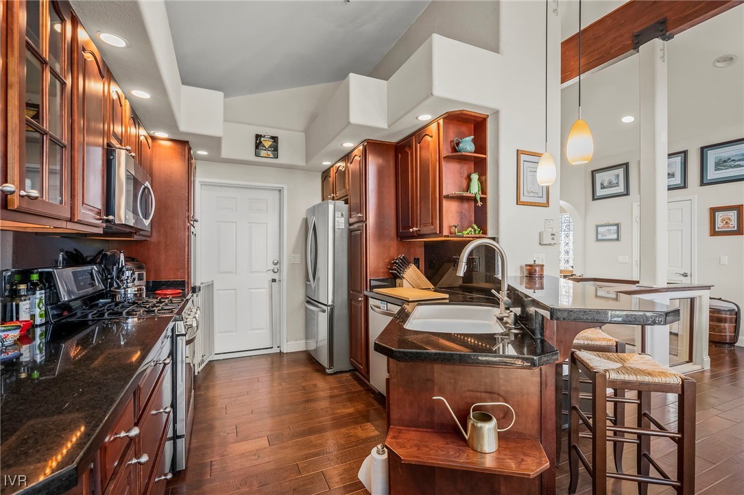 400 Fairview Boulevard 155