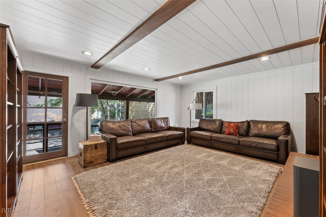 588 Pharris Lane