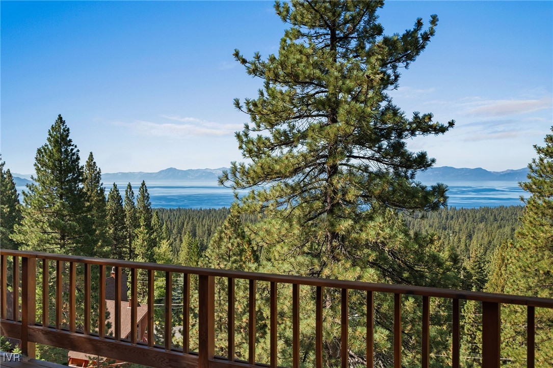 369 Fairview Boulevard