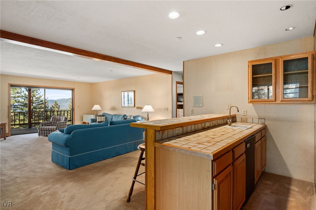 369 Fairview Boulevard