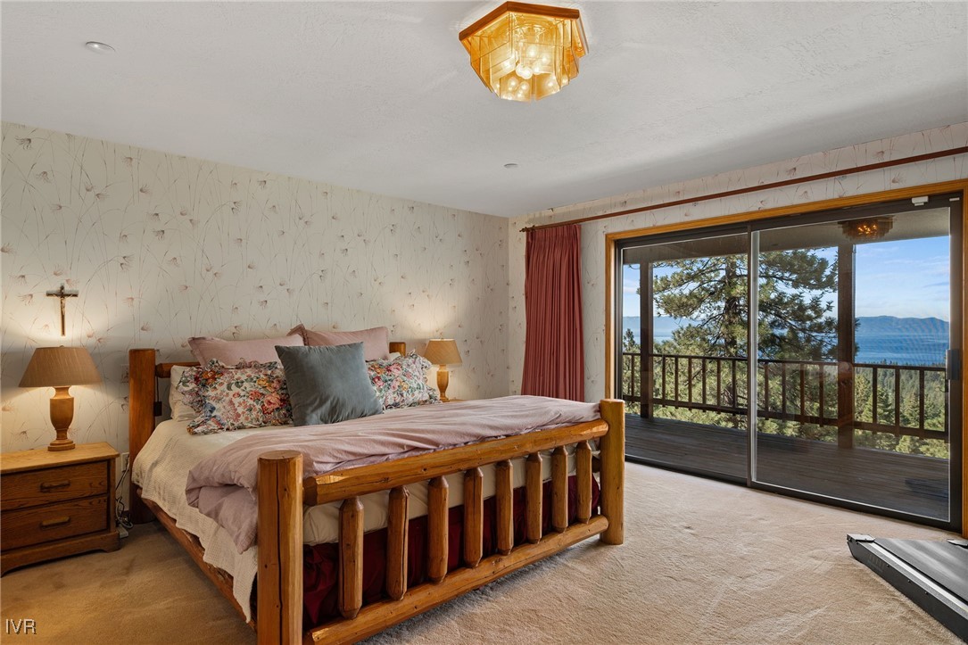 369 Fairview Boulevard