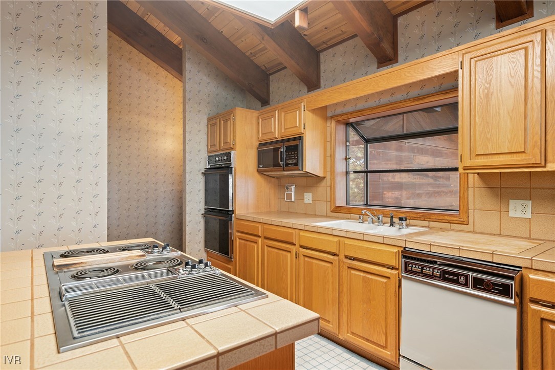 369 Fairview Boulevard