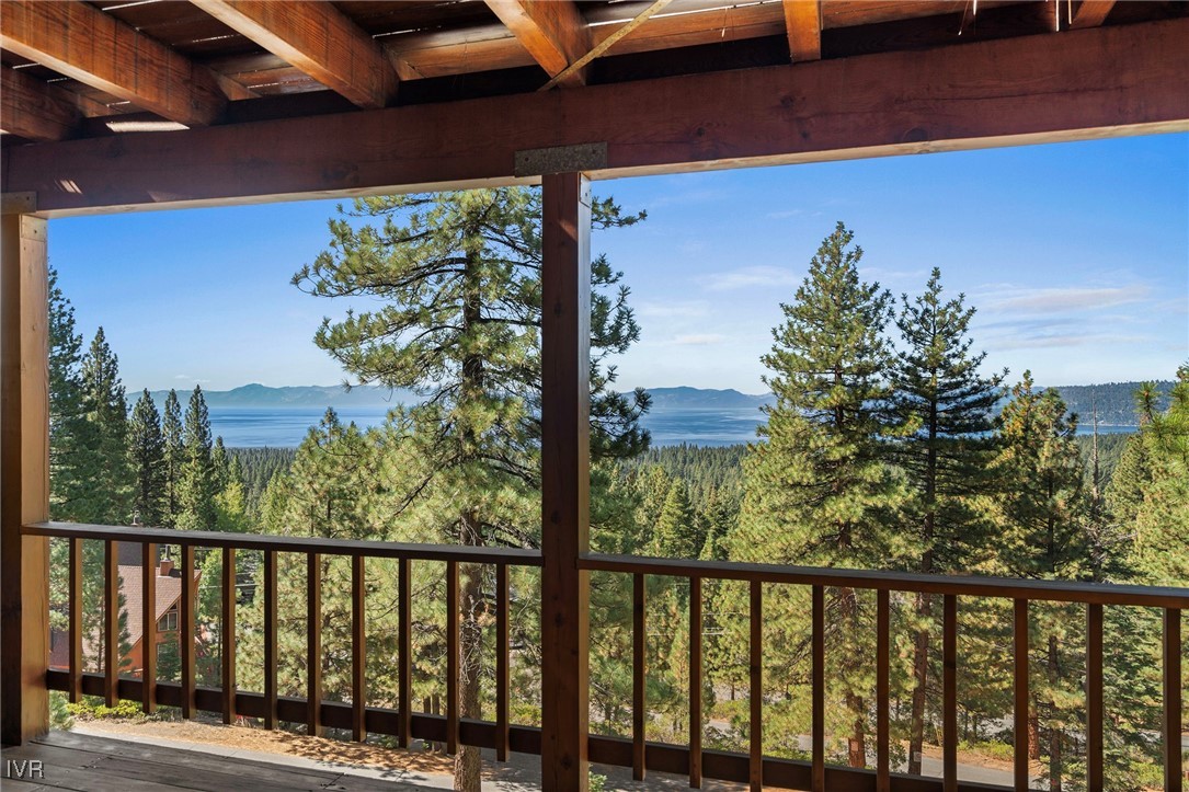 369 Fairview Boulevard