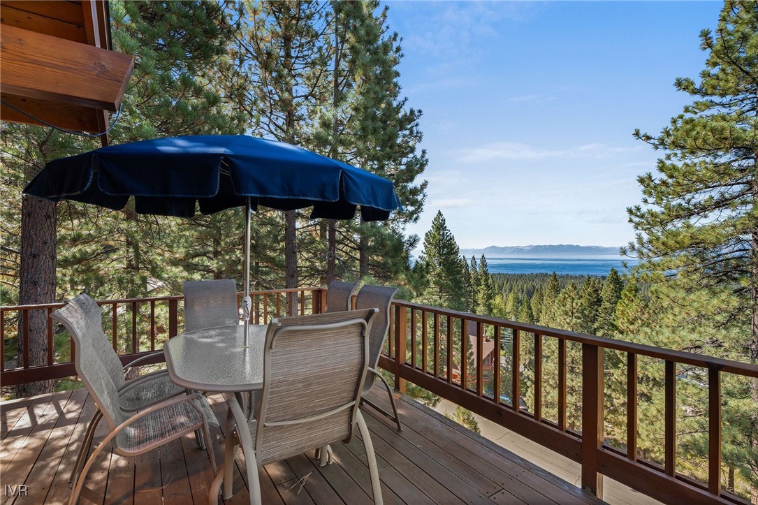 369 Fairview Boulevard