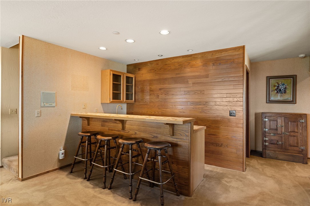 369 Fairview Boulevard