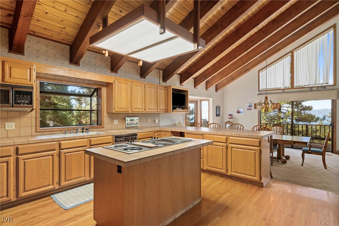 369 Fairview Boulevard