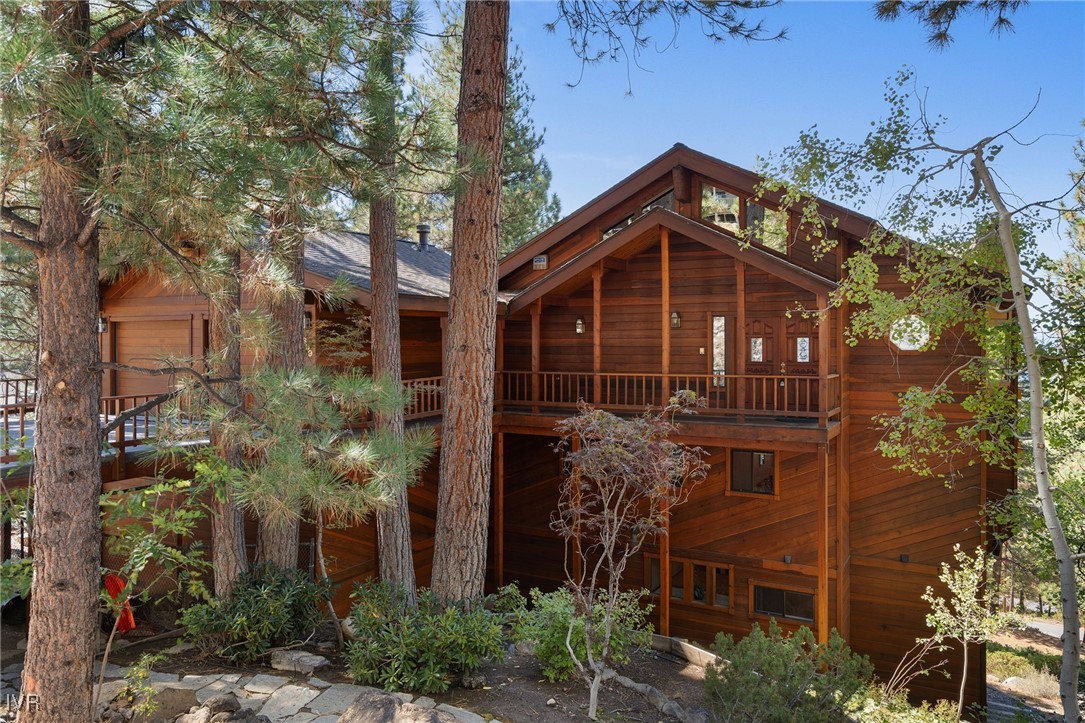 369 Fairview Boulevard