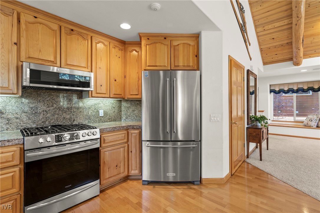 928 Northwood Boulevard 13