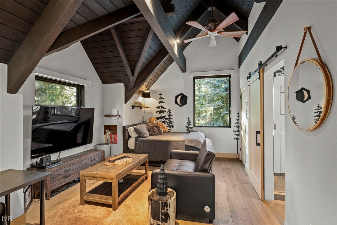 594 Ponderosa Avenue