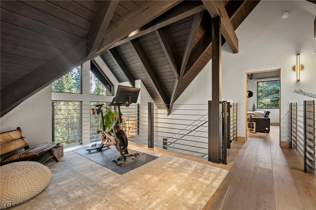 594 Ponderosa Avenue