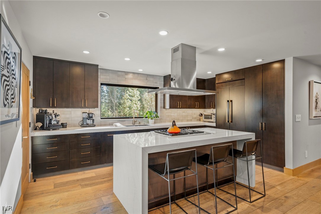 594 Ponderosa Avenue