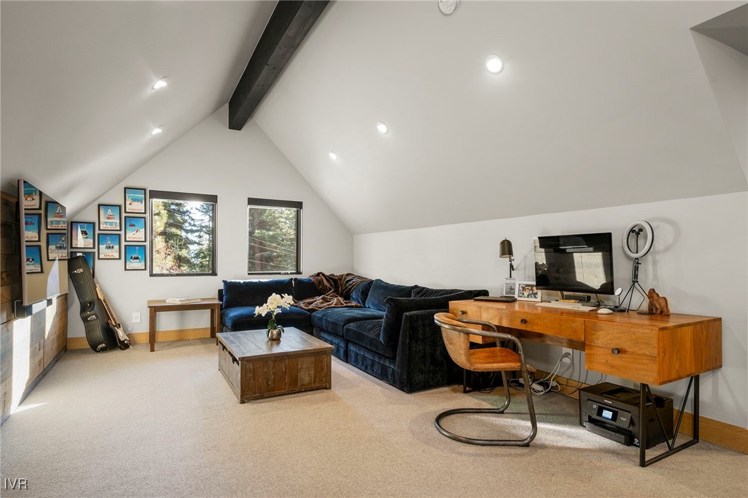 594 Ponderosa Avenue