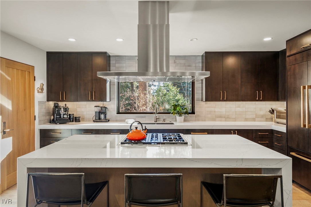 594 Ponderosa Avenue