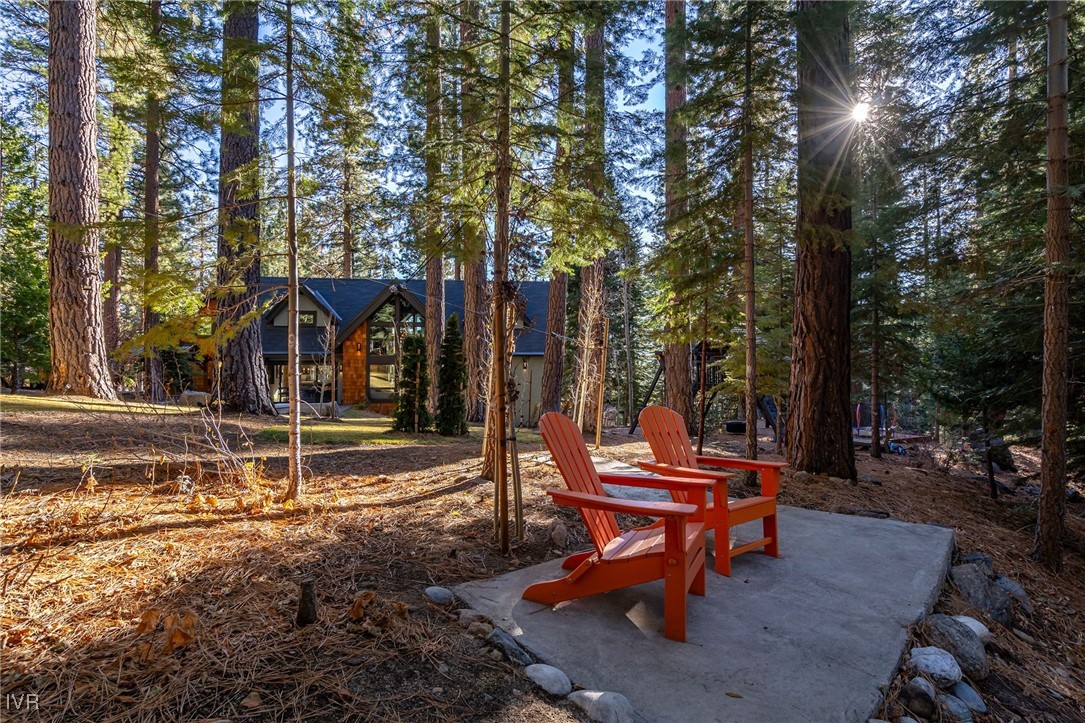 594 Ponderosa Avenue