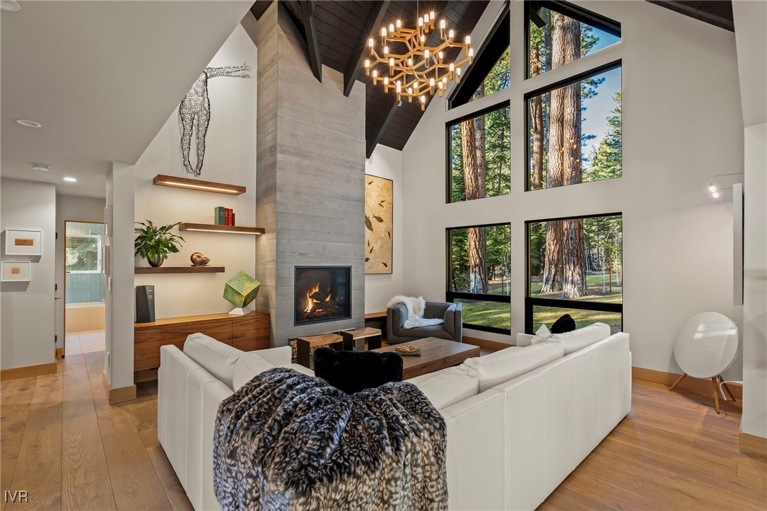 594 Ponderosa Avenue