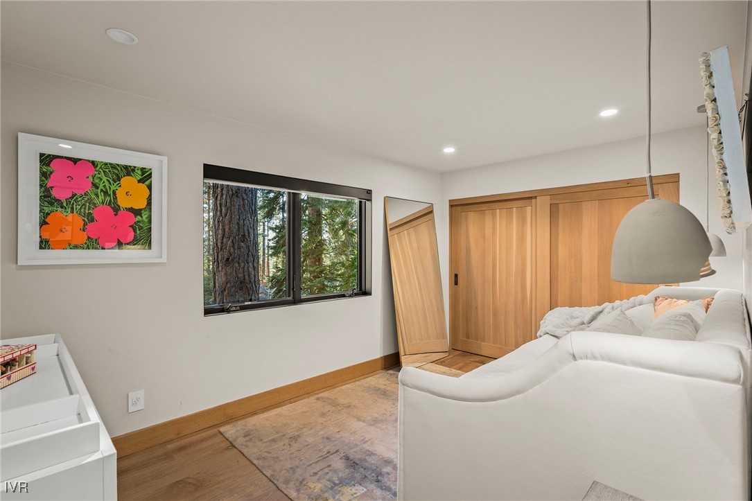 594 Ponderosa Avenue