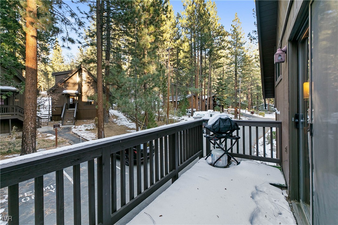 930 Fairway Park Dr 27
