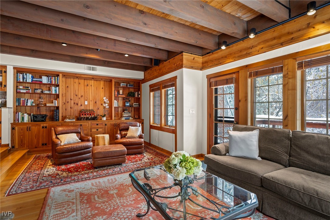 929 Northwood Boulevard 68